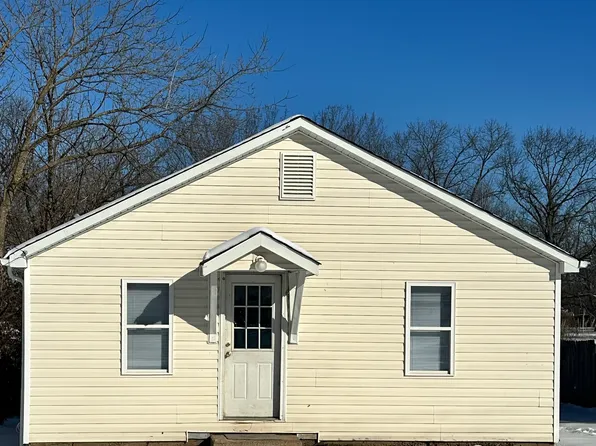 611 School Ave, Cuba, MO 65453