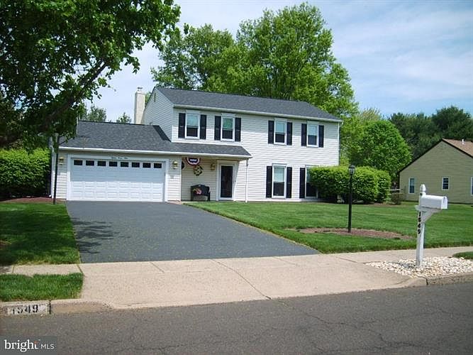 1st image of 1549 Grey Ln