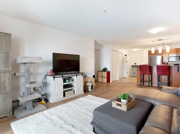 60 Panatella St NW #4310, Calgary, AB T3K 0M3