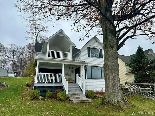 4248 Fairview Rd, Castile, NY 14427