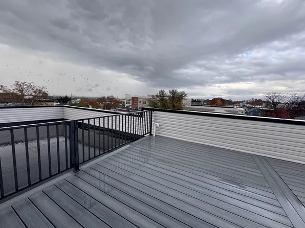 125 Collard Street image 7 of 9