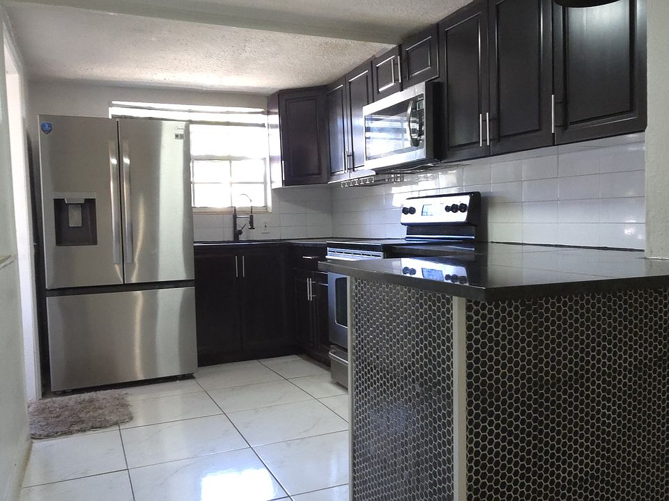1st image of 1341 Sharar Ave