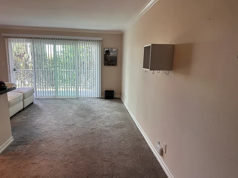 500 Cagney Ln — Photo 3