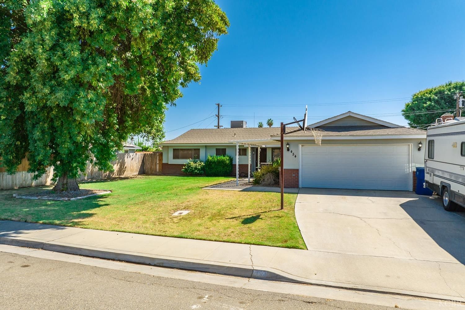 454 W Hazelwood Dr, Lemoore, CA 93245 MLS 228518 Zillow