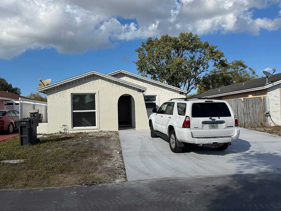 1st image of 9121 Post Oak Ct