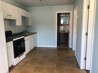 22 Spring St, Warwick, NY 10990