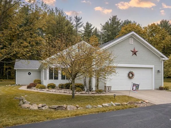 9131 N 42nd St, Hickory Corners, MI 49060