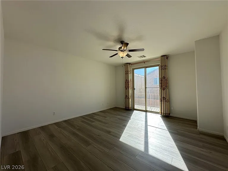 9325 Goldenbush Ct — Photo 16