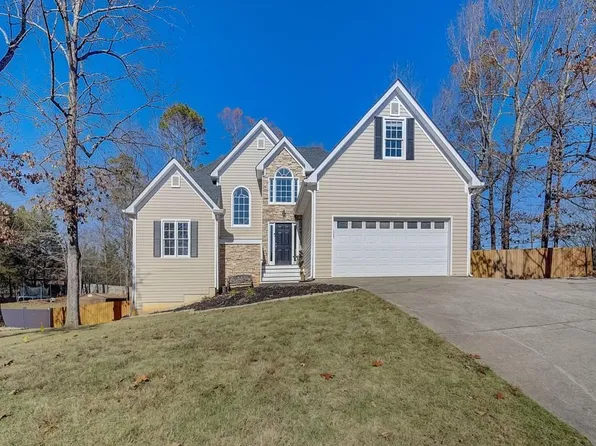 20 Crystal Springs Dr, Douglasville, GA 30134
