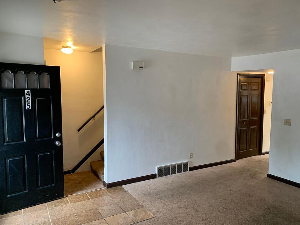1st image of 5106 Shannon Dr APT 425