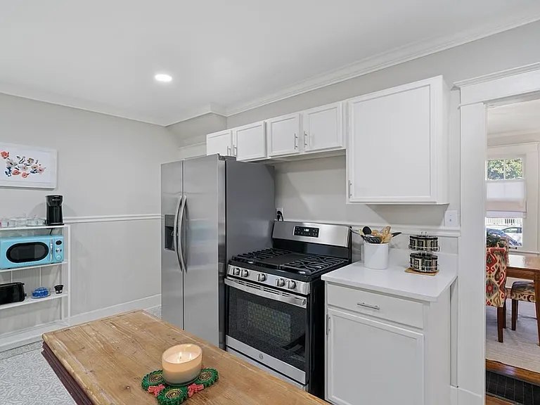 1855 York Ave — Photo 7