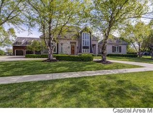 3700 Vanderbilt Cir, Springfield, IL 62711