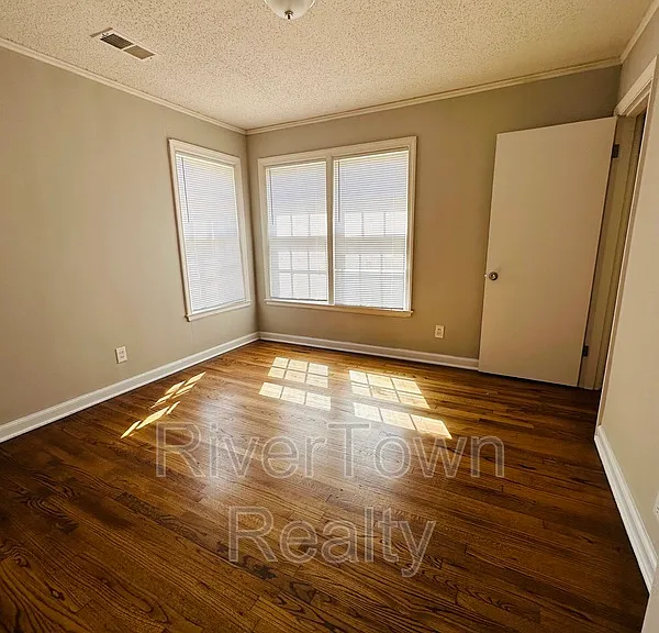 2176 Vollintine Ave — Photo 10