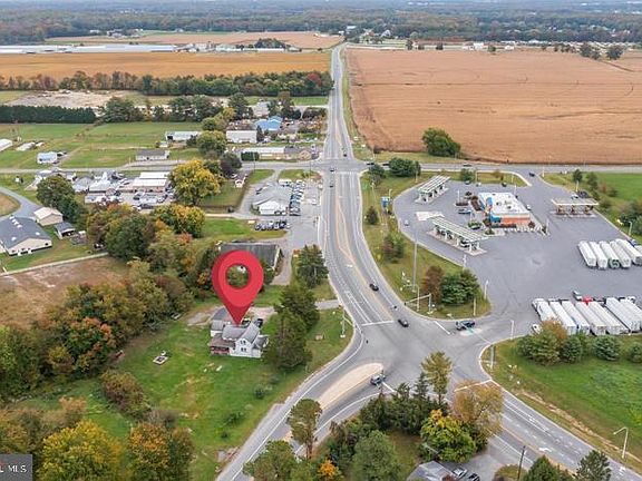 3rd image of 3399 Hartly Rd