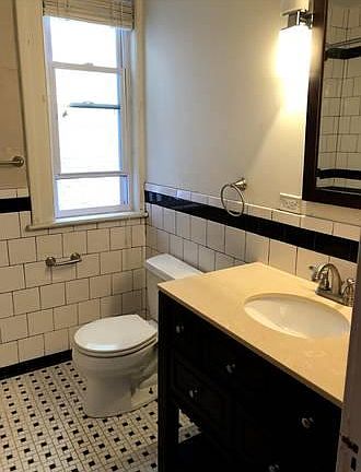 4th image of 144 Claremont Ave