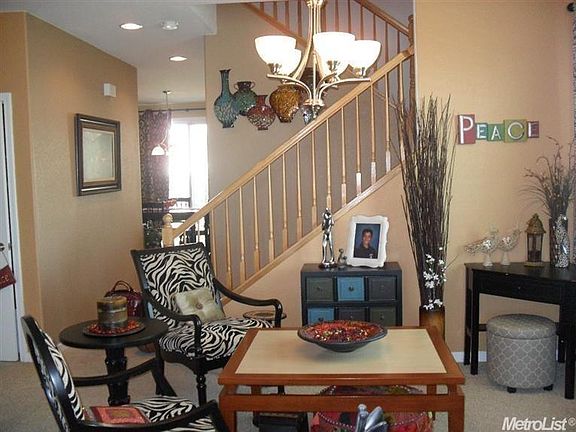 5th image of 3915 Scordia Way