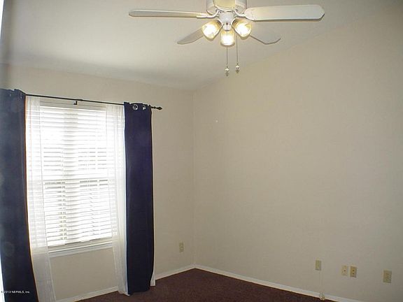 2nd bdrm- ceiling fan lights