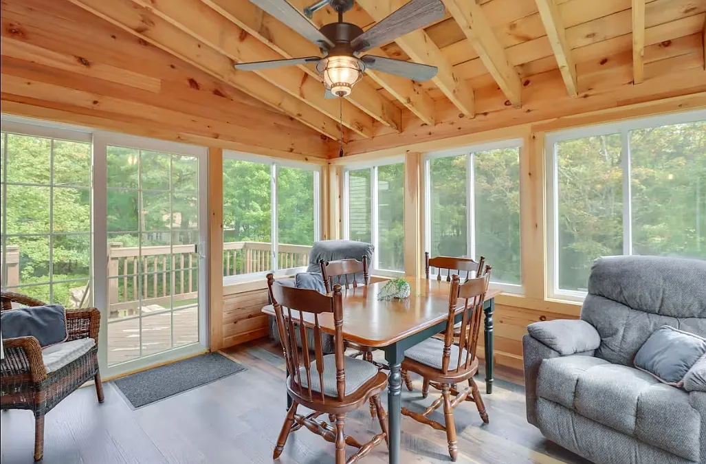4 bed, 2368 sqft, $3,000 — Photo 3