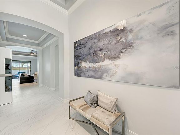 4th image of 335 Toscavilla Blvd