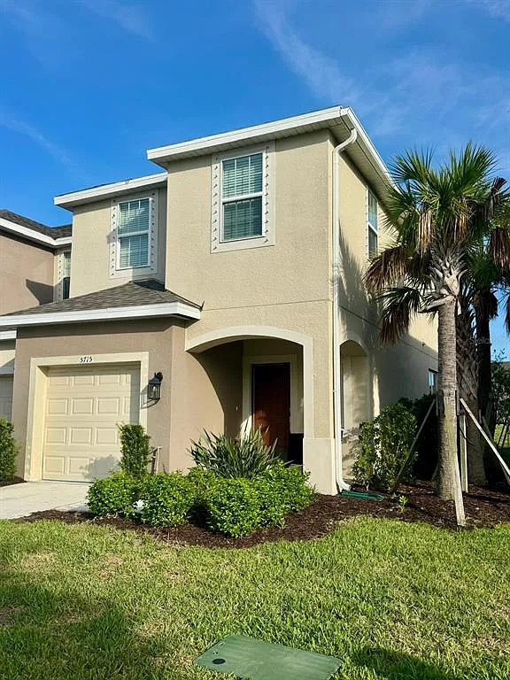 3 bed, 2.5 bath, 1593 sqft, $2,099 — Photo 1