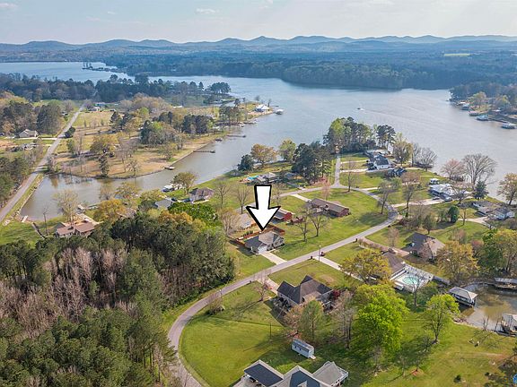 2nd image of 141 Swindall Cir