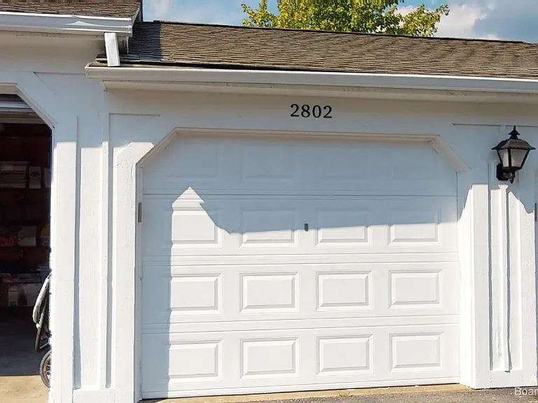 2802 S Knightsbridge Cir — Photo 19