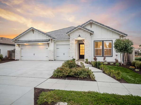 11281 N Alicante Dr, Fresno, CA 93730