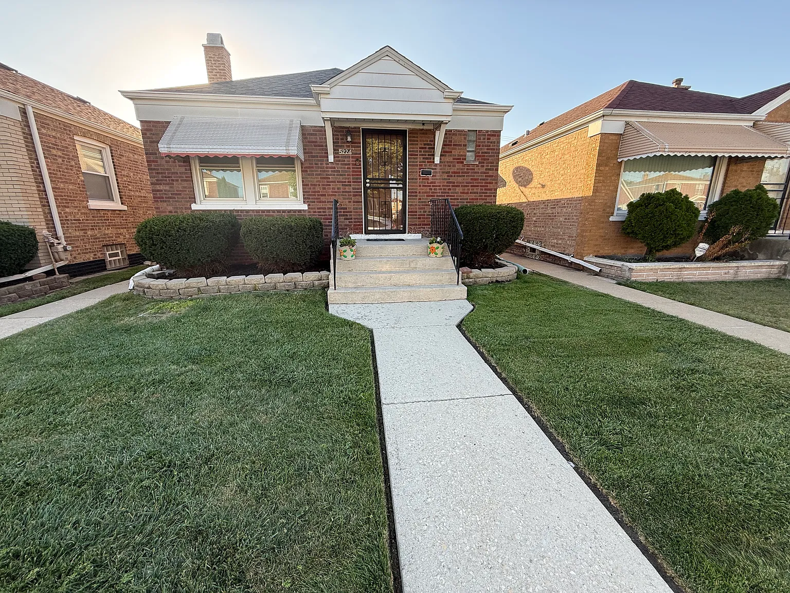 5224 S Springfield Ave photo 1