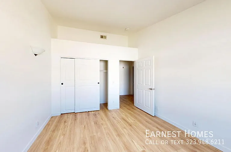 18347 Saticoy St #31 — Photo 34