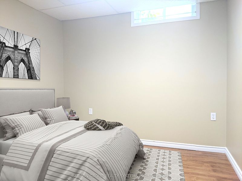 Kitchener House for rent - 3 Bedrooms — photo 10