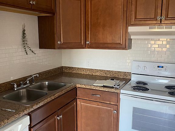 3rd image of 5116 Williams Fork Trl APT 210