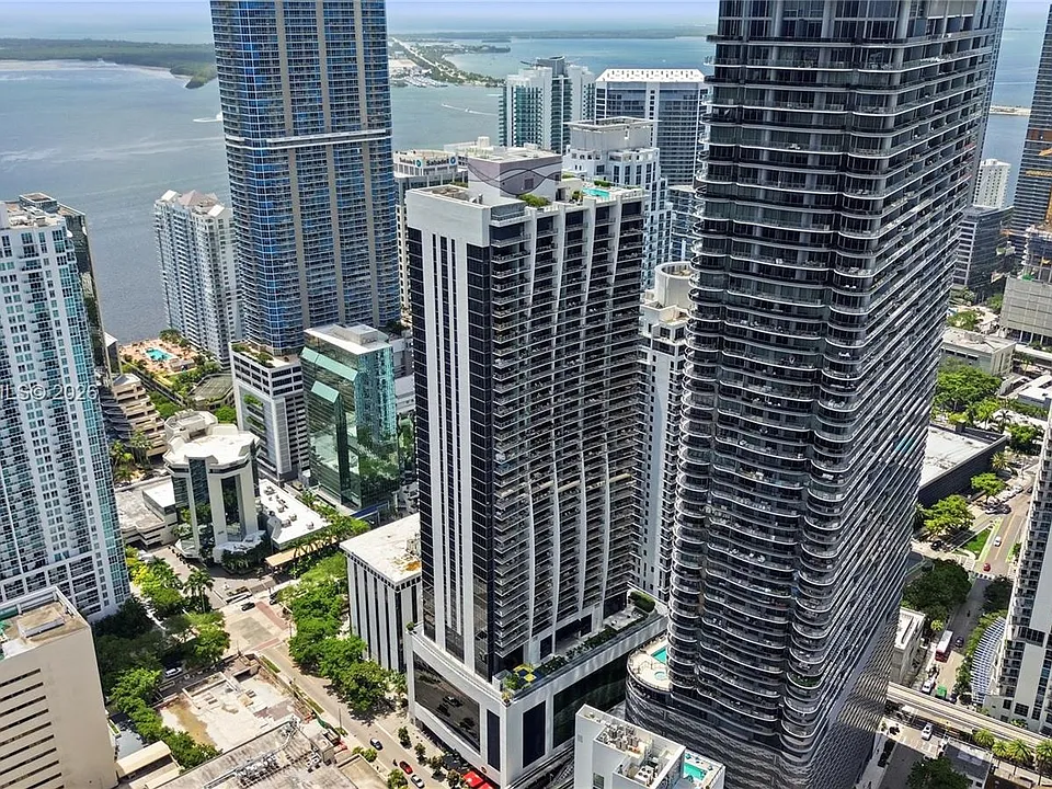 1010 Brickell Ave #3510