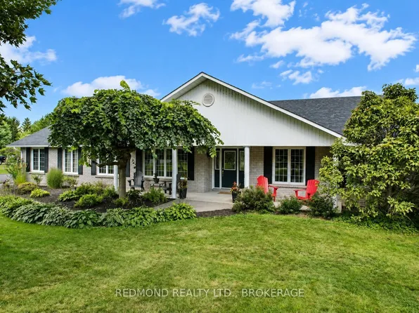 101 Conner Dr, Leeds And The Thousand Islands, ON K7G 2V4