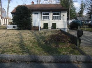 113 Maple Ave, Pasadena, MD 21122