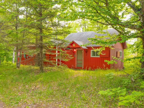 145 Washington St, Tupper Lake, NY 12986