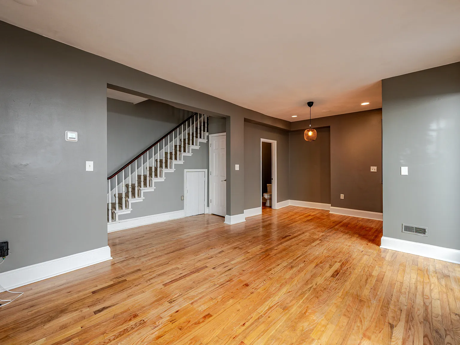 2 bed, 2.5 bath, 1260 sqft, $4,195 — Photo 4