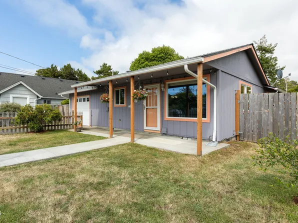 6524 SW Harbor Ave, Lincoln City, OR 97367
