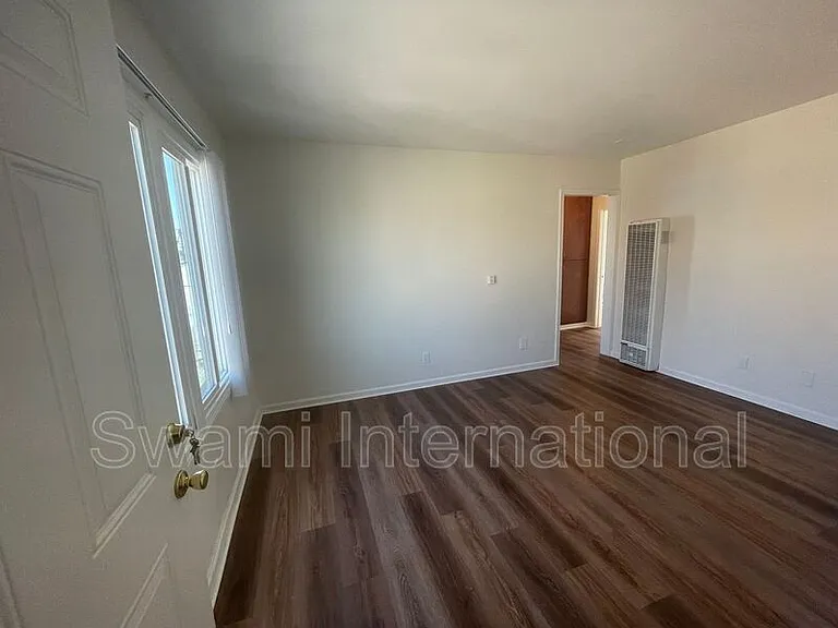 9449 S Normandie Ave #2 — Photo 8