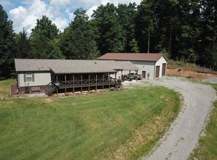 552 Meadow Fork Rd, Cowen, WV 26206