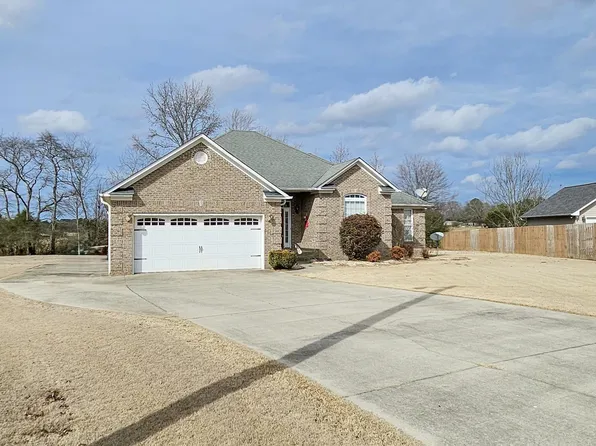 16235 Kyle Moran Dr, Athens, AL 35614