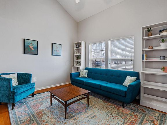 5th image of 616 Norfolk Ct
