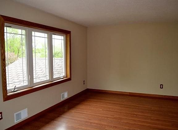 2nd image of 14606 Southpointe Ct