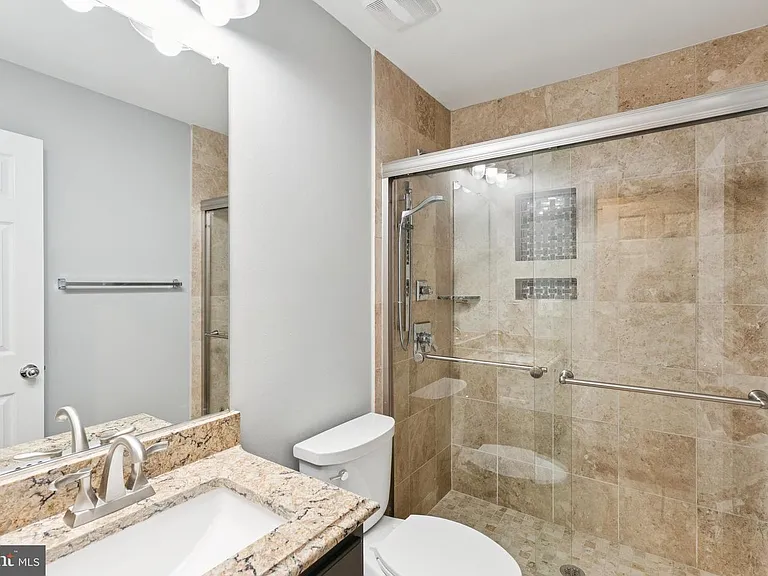 7351 Nicole Marie Ct — Photo 23