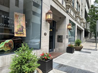 700 Church St APT 303, Nashville, TN, 37203