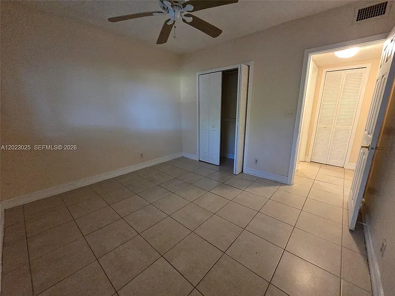 1423 Holly Heights Dr #4 — Photo 16