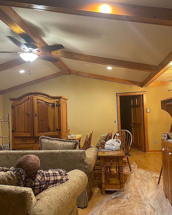 1st image of 4207 Greenwood Dr