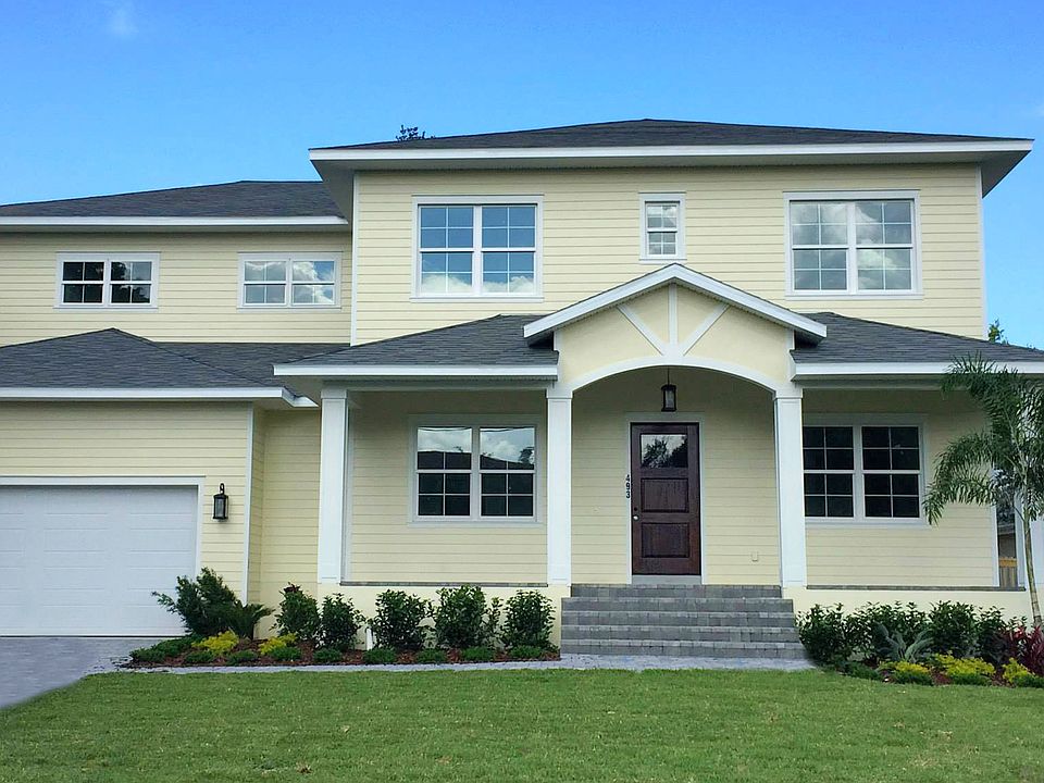 1st image of 493 Suwanee Cir