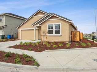 1920 Peony St, Hollister, CA 95023