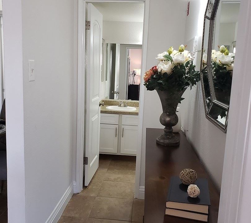 2nd image of 3128 E Flamingo Rd APT 107