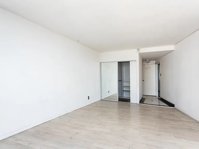 700 E Ocean Blvd #2308 — Photo 10